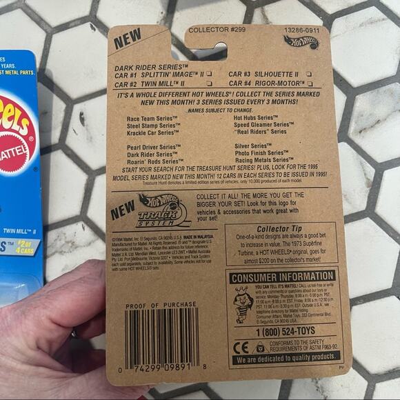 Hot Wheels 1995 - Complete Dark Rider Series, MOC new in package Set of 4 - Picture 7 of 9